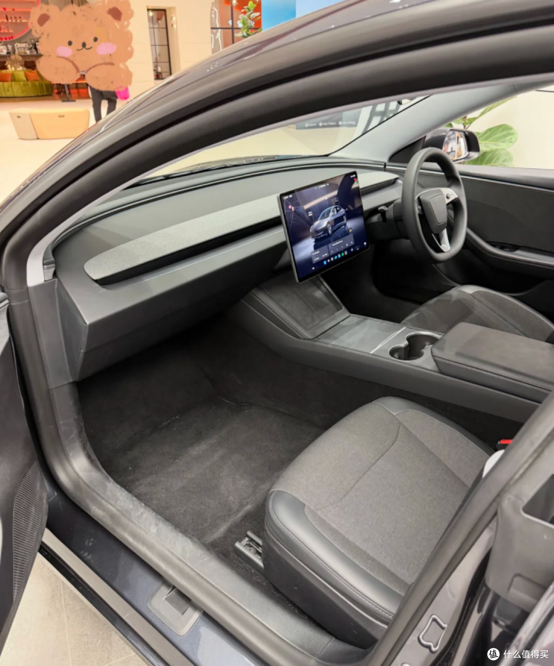 17.6万元，廉价版Model 3正式登录中国市场