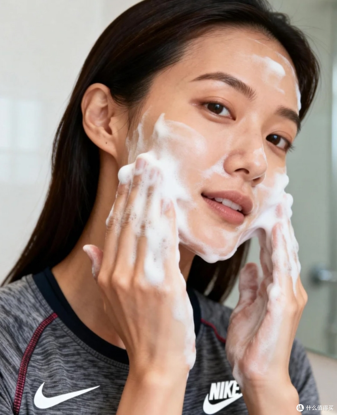 想靠洗面奶美白淡斑又怕刺激的人,持证洗面奶这样挑更稳