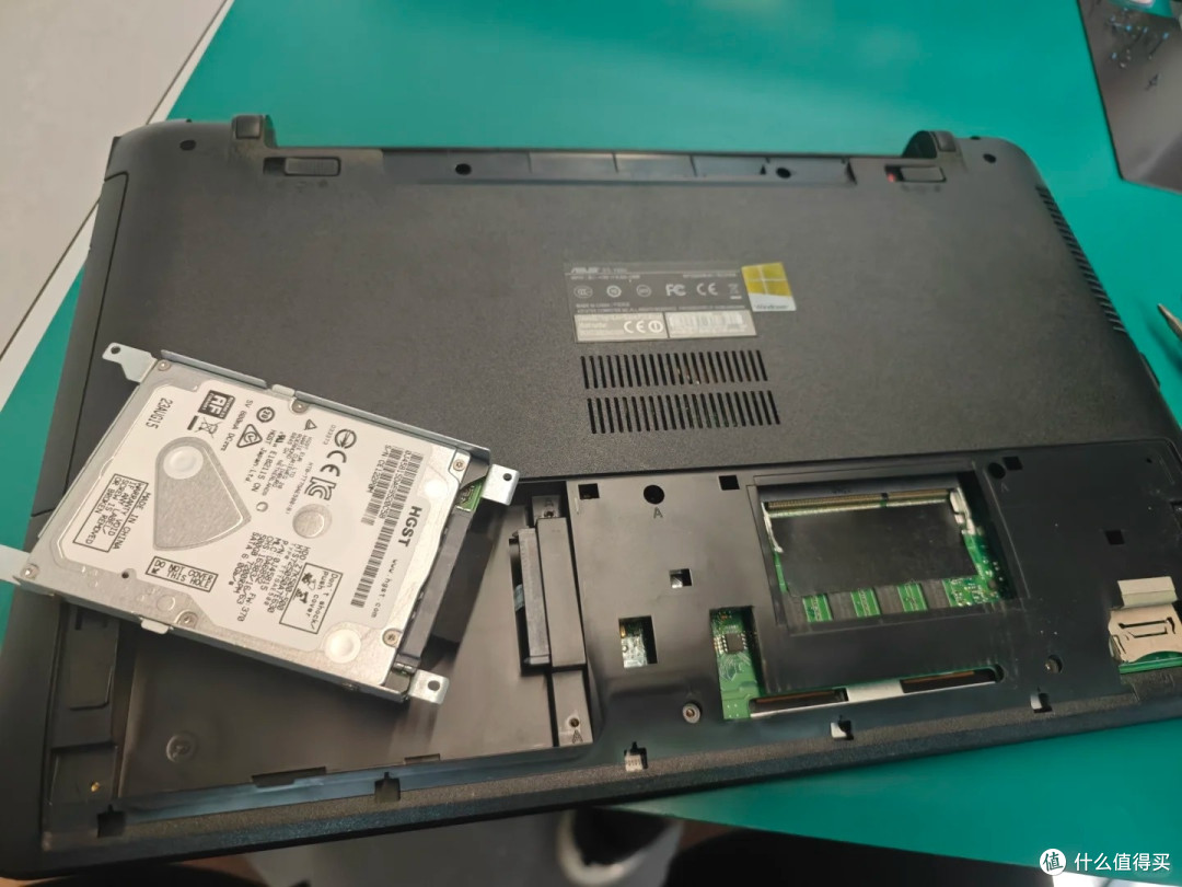 11 年华硕 FX50J 老本复活|光驱位改硬盘,几百块再战 3 年