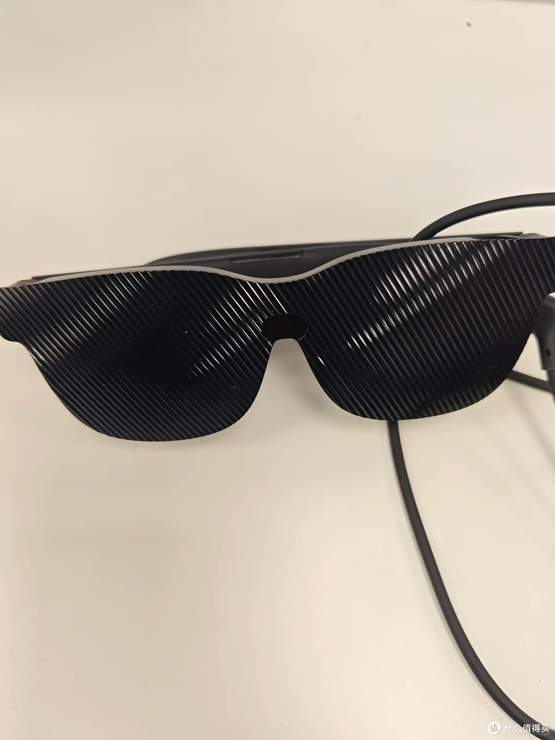 VITURE Pro 2 AR眼镜:500 度近视可调,随身大屏刷剧摸鱼两不误