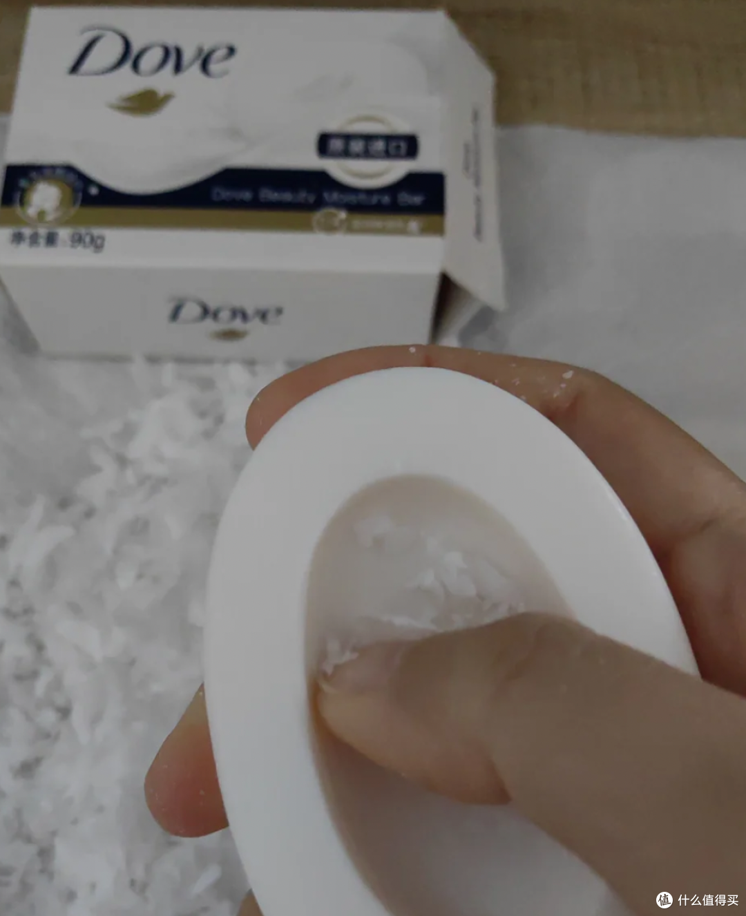 男人洗头迷思:到底该用洗发水还是香皂?