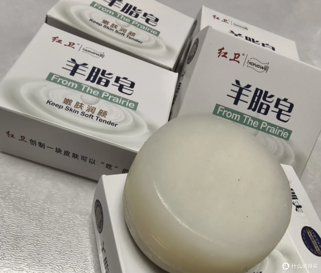 男人洗头迷思:到底该用洗发水还是香皂?