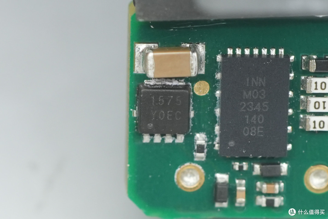 金升阳150W 1/16砖隔离DC-DC电源模块解析