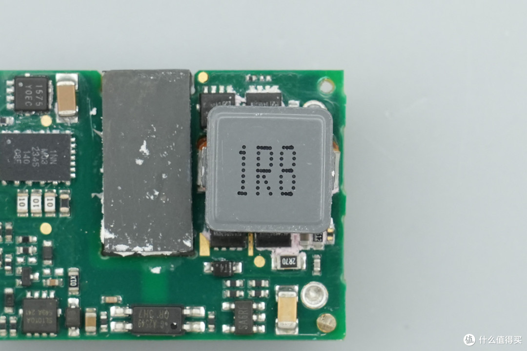金升阳150W 1/16砖隔离DC-DC电源模块解析