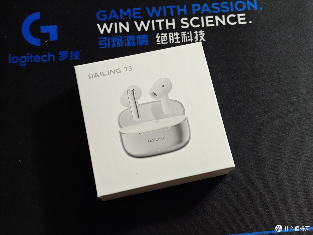 戴灵T3 钴冰蓝入耳式蓝牙耳机,音质无敌的强,价格是真便宜。
