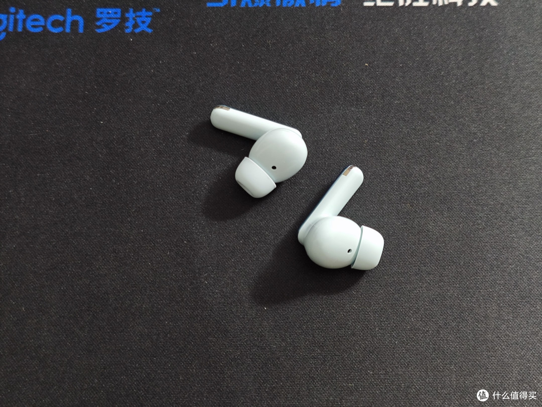 戴灵T3 钴冰蓝入耳式蓝牙耳机,音质无敌的强,价格是真便宜。