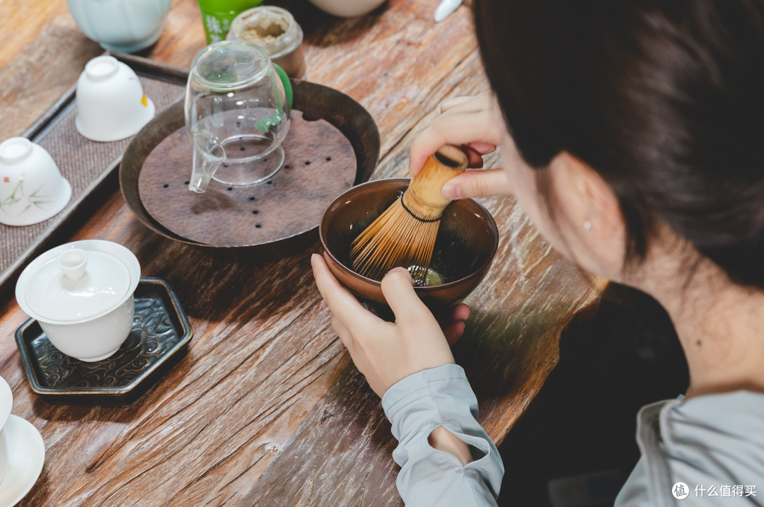太超前了!贵州人把酒店开进了瀑布后面的岩洞里