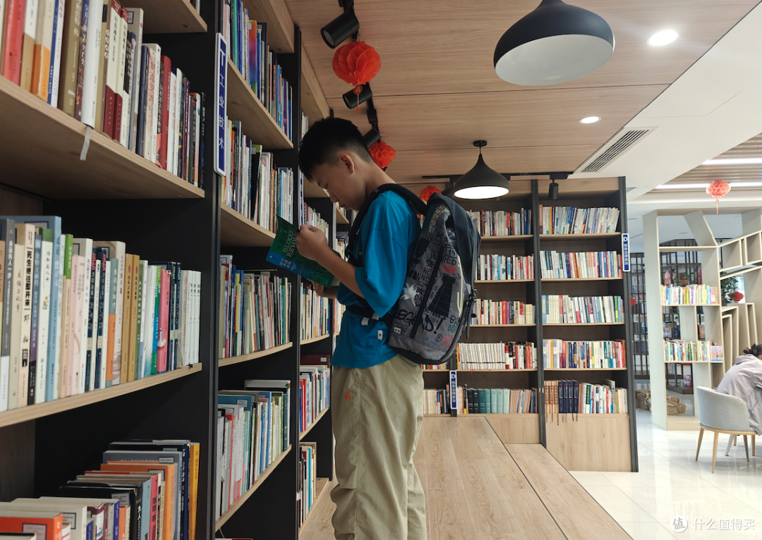 小学五升六,这次我给娃选了FRII OF NORWAY高年级护脊减负双肩包