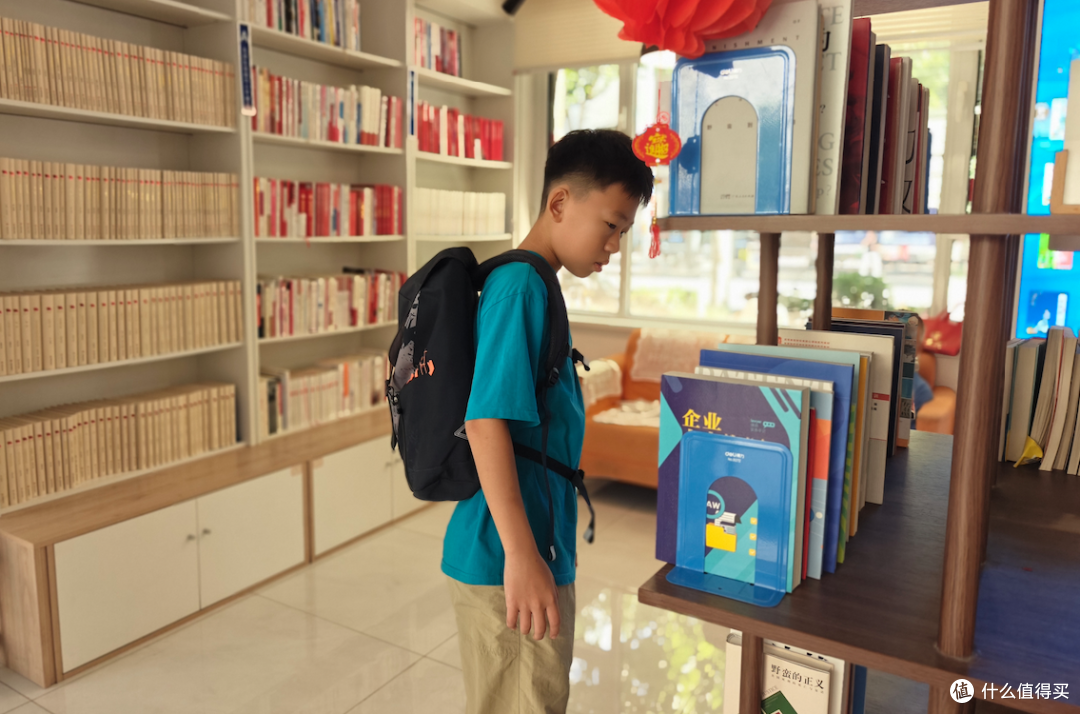 小学五升六,这次我给娃选了FRII OF NORWAY高年级护脊减负双肩包