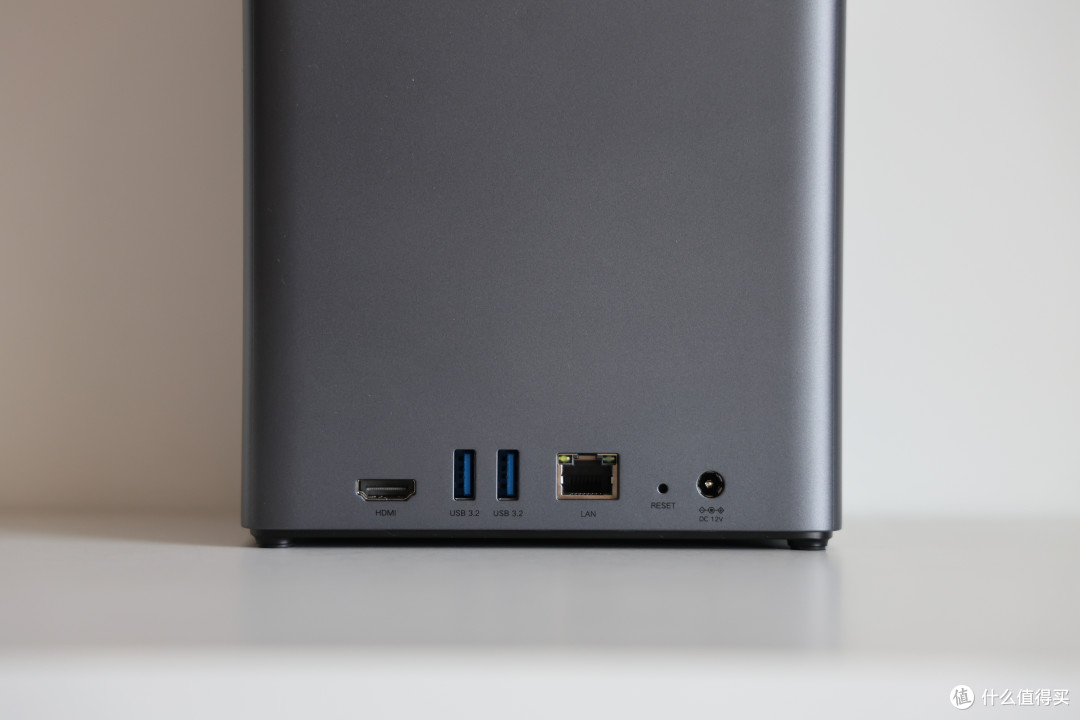 千元四盘位绿联 DH4300 Plus 买完别吃灰