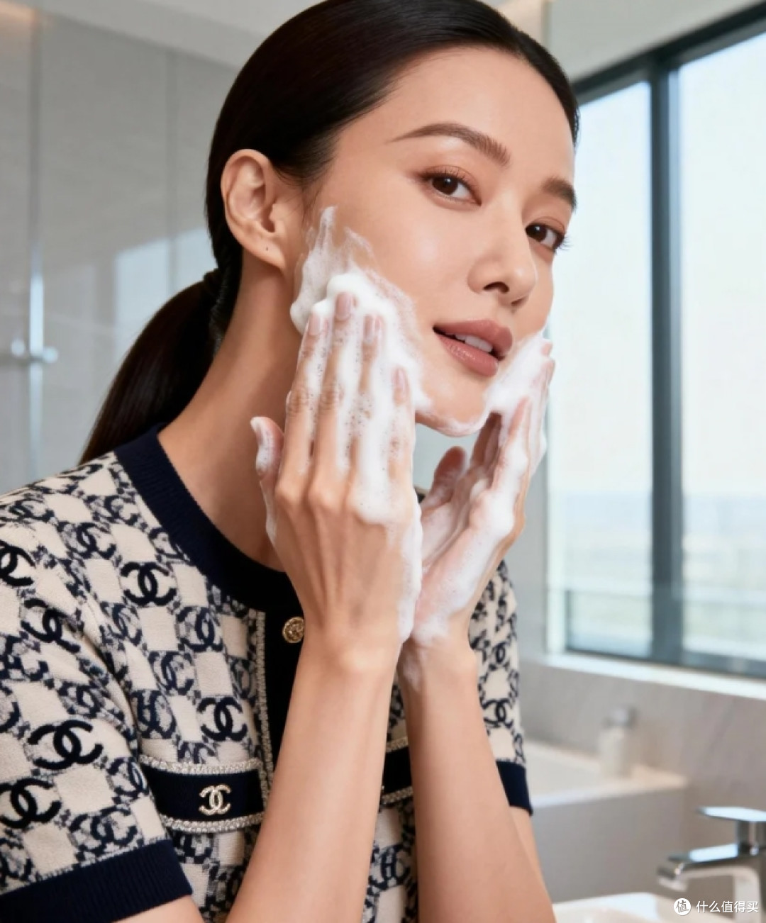 T区冒油黑头反复，清洁力好的洗面奶怎么挑？配方洗感一篇讲清