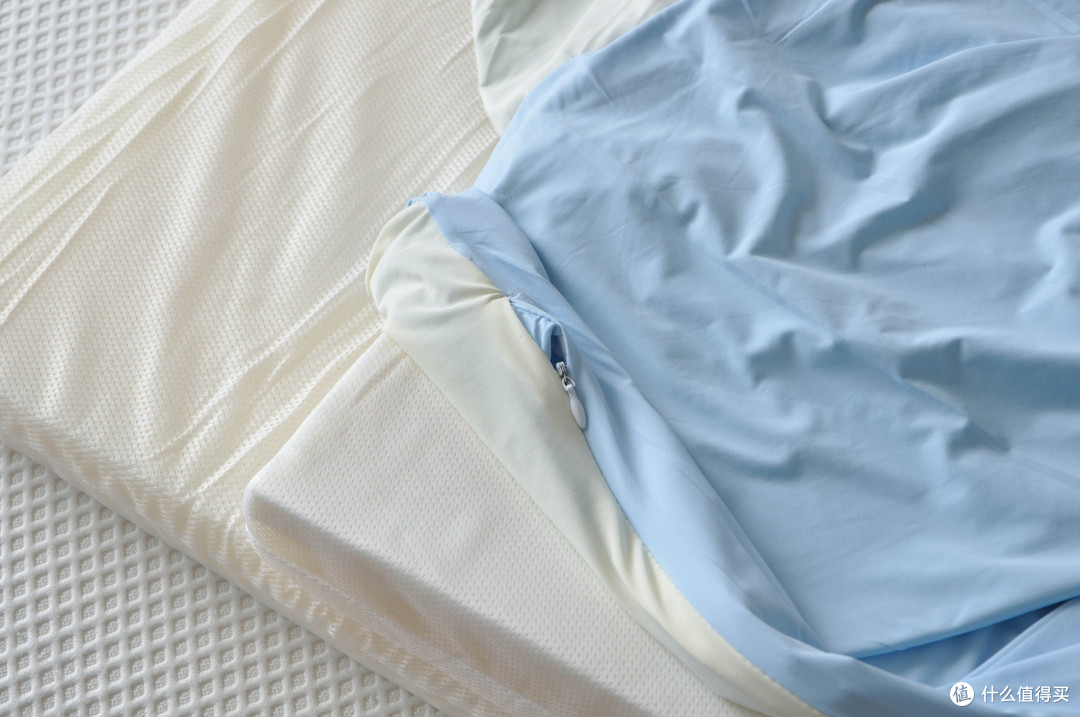 8H小蜗蜗乳胶透气双面床垫:旧的不用扔,低成本拯救硬床痛点