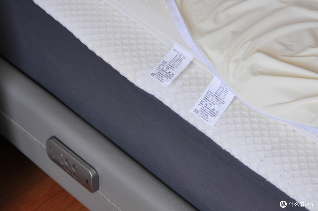 8H小蜗蜗乳胶透气双面床垫:旧的不用扔,低成本拯救硬床痛点