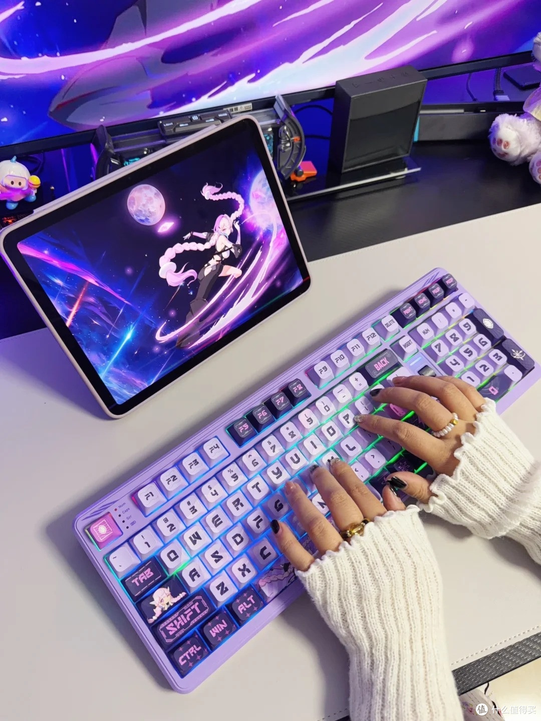 七彩虹青羽98Ultra磁轴键盘,宿舍 FPS 手感天花板,开学桌面体验