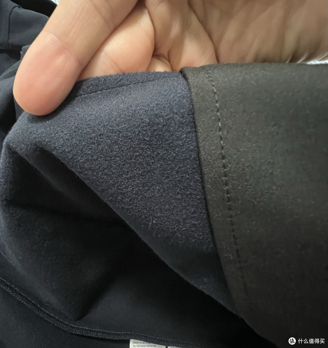 为啥你的软壳夹克户外感这么重?记住这三个降低户外感的搭配原则
