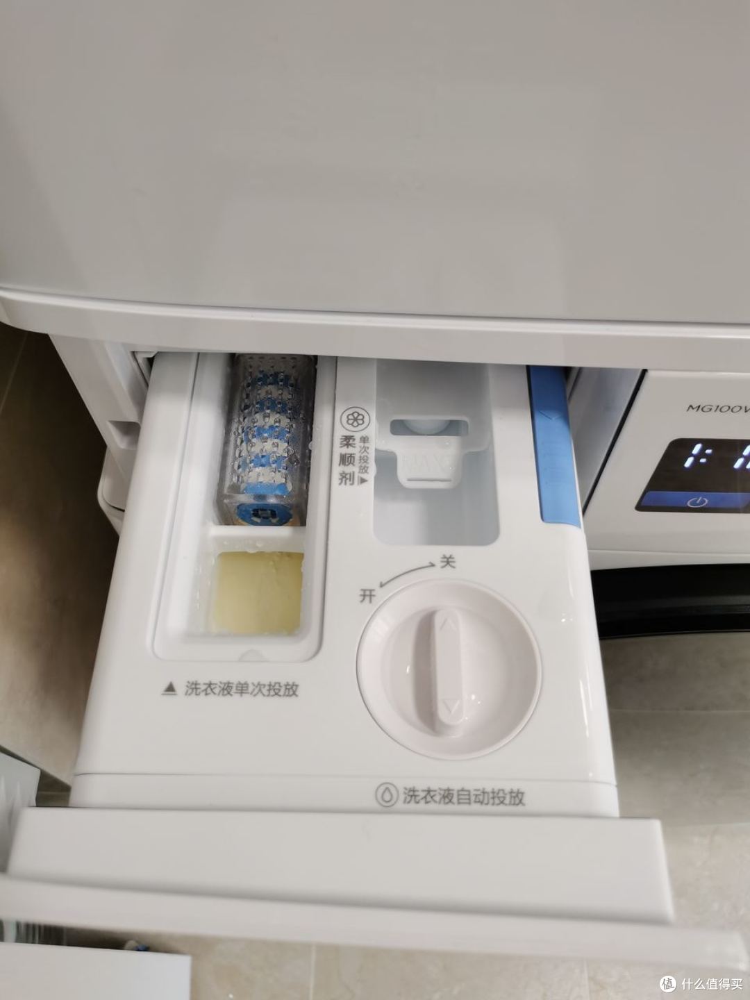 洗衣机4个“省事”操作最毁机,师傅拆开一看:都能长蘑菇了