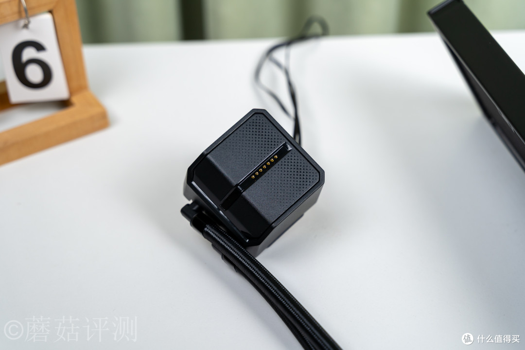 不止是好看,更能打!乔思伯TX-360屏显一体式水冷 评测