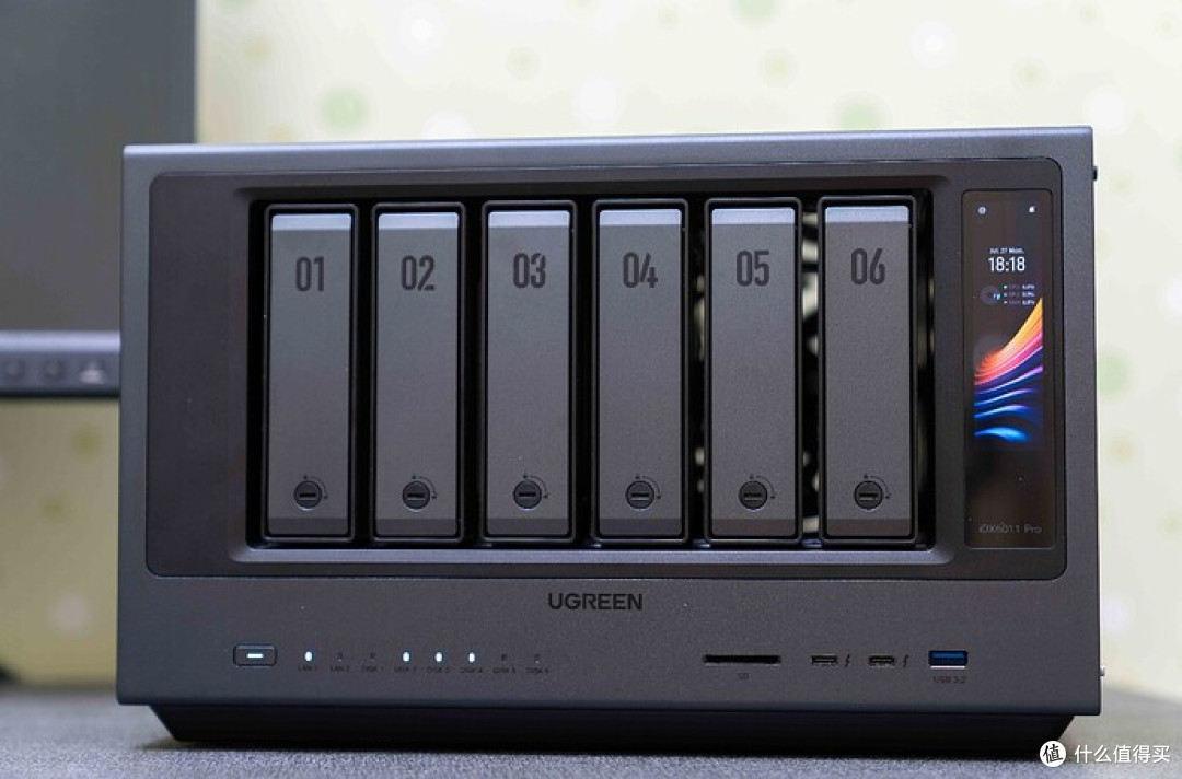 从存储工具到数据智能中心,绿联 iDX6011 Pro AI NAS评测(上)