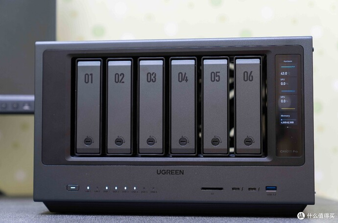 从存储工具到数据智能中心,绿联 iDX6011 Pro AI NAS评测(上)