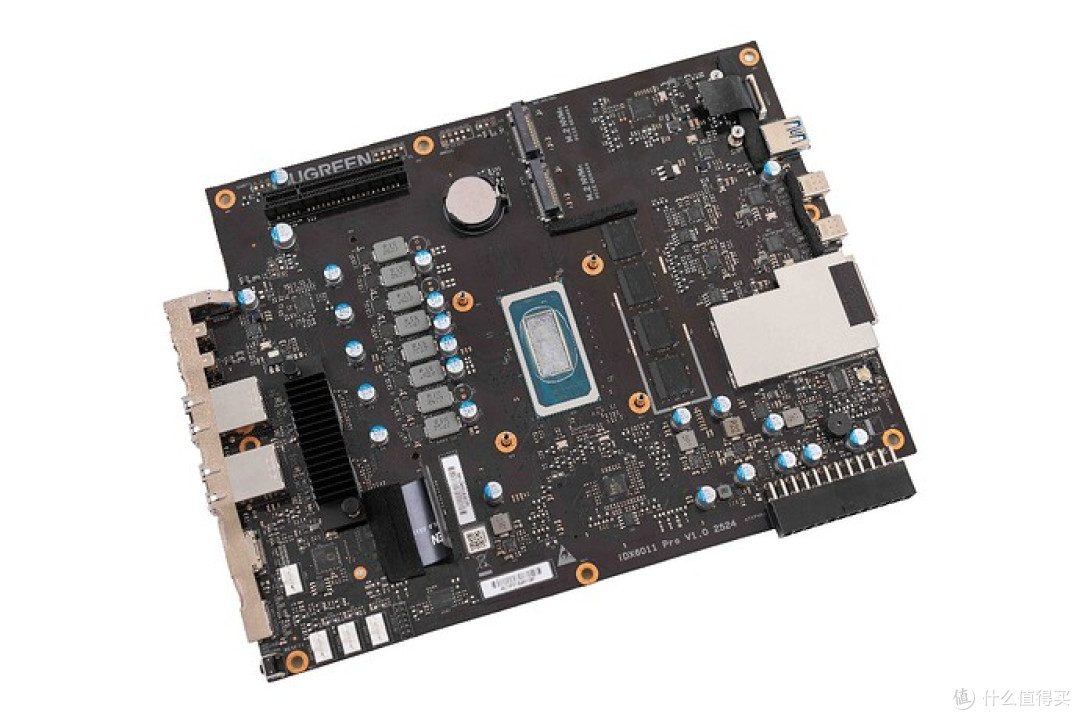 从存储工具到数据智能中心,绿联 iDX6011 Pro AI NAS评测(上)