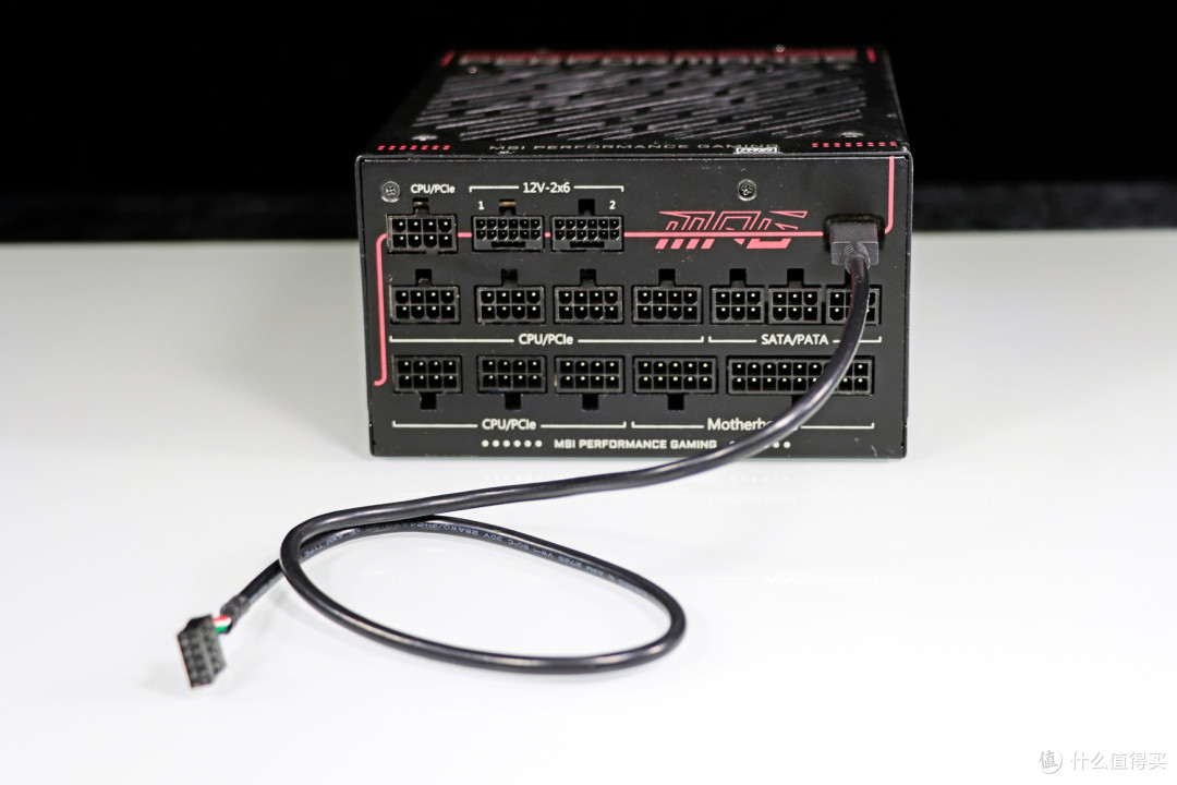 高端显卡好搭档与保护神——微星 MPG Ai1300TS PCIE5 月神