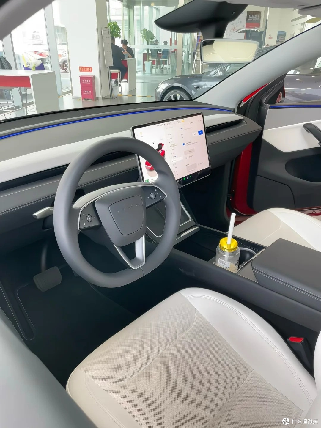 当年被捧成神车的 Model Y,放到 2026 年还剩什么?
