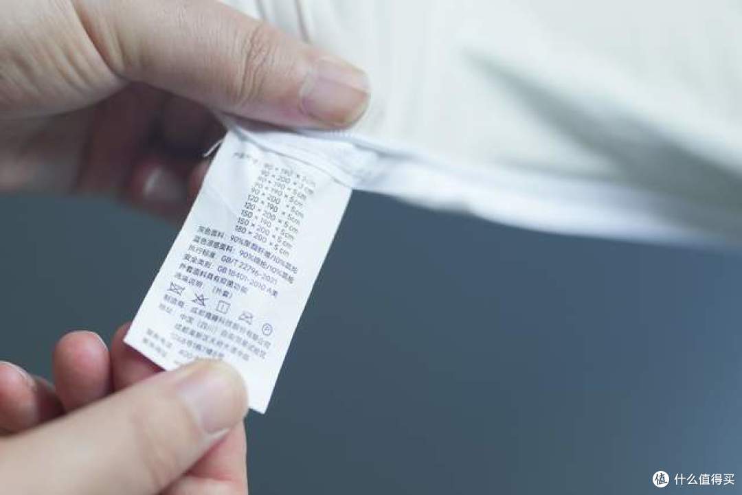 打工人出租屋床垫实测,8H小蜗蜗乳胶床垫值得入手吗
