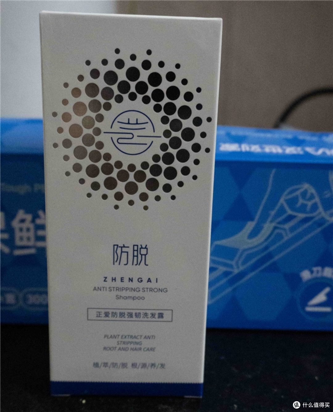 每天早上洗头下午就油的上班族，防脱洗发水这样选，头皮稳了