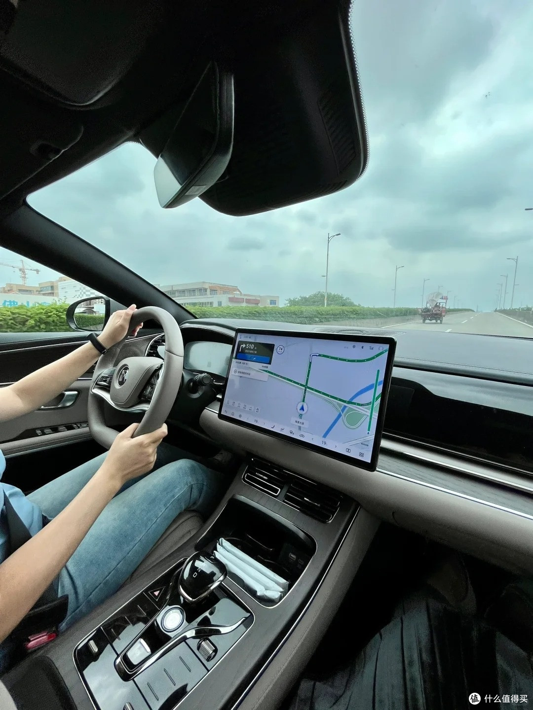 曾经的国产轿车销冠比亚迪汉 EV，放到 2026 年还剩多少含金量？