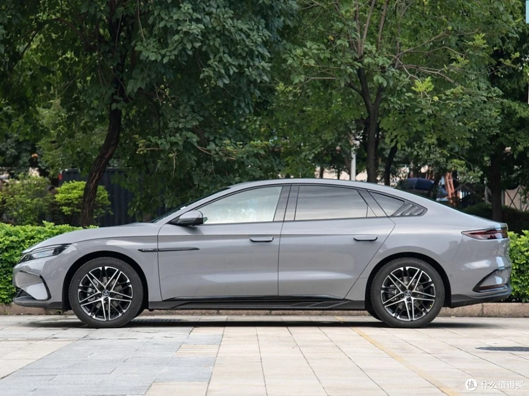 曾经的国产轿车销冠比亚迪汉 EV，放到 2026 年还剩多少含金量？