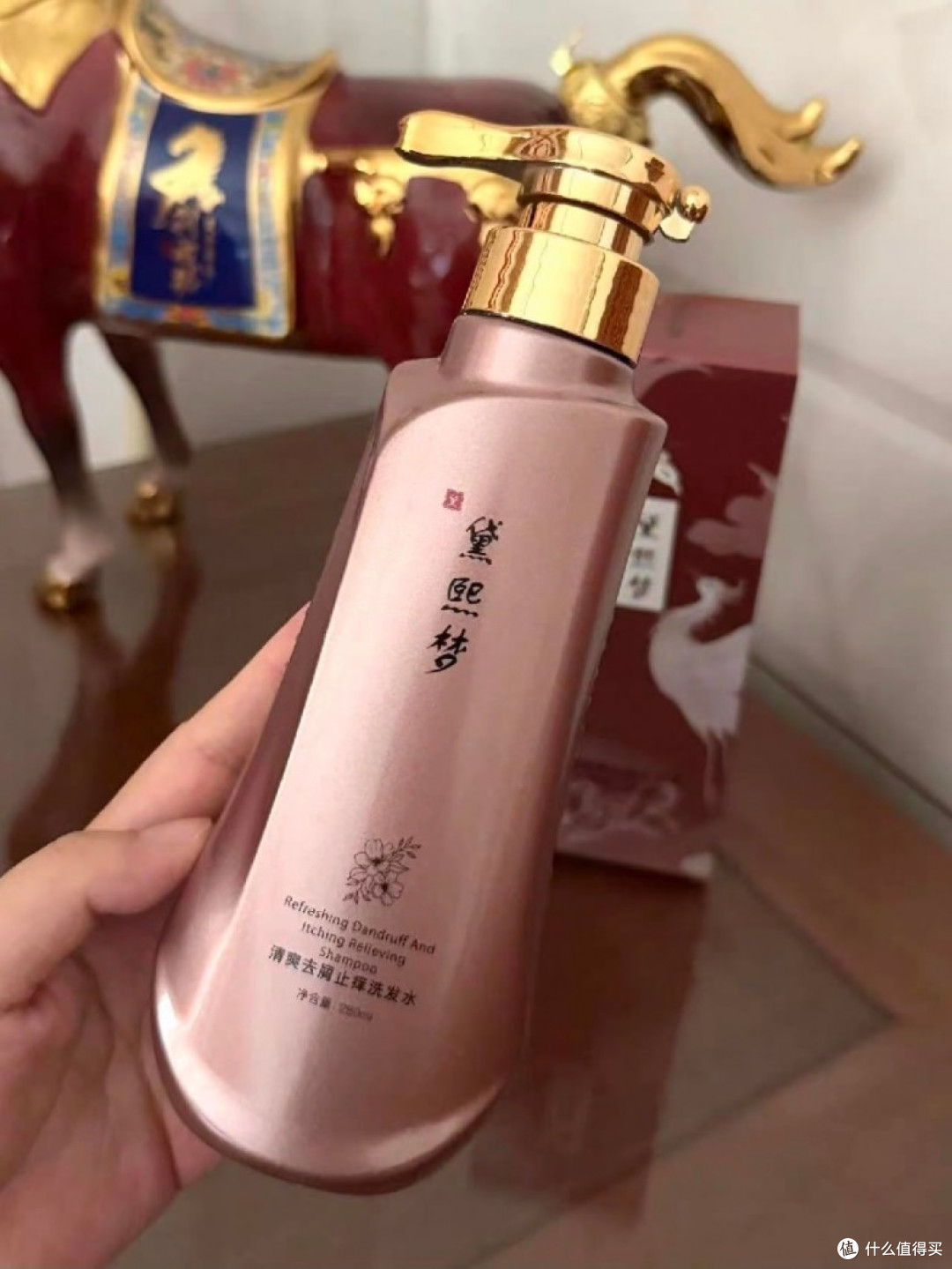 高温洗头,越洗越油?调低水温+选对成分,三天不油不是梦