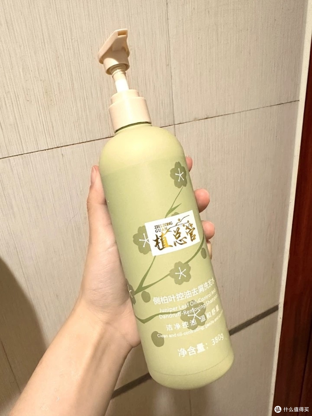 高温洗头,越洗越油?调低水温+选对成分,三天不油不是梦