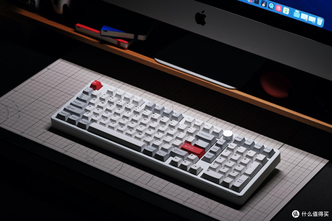 把 iMac 审美延续到指尖:渴创 Z5 Ultra 98 开箱即用的 Mac 键盘