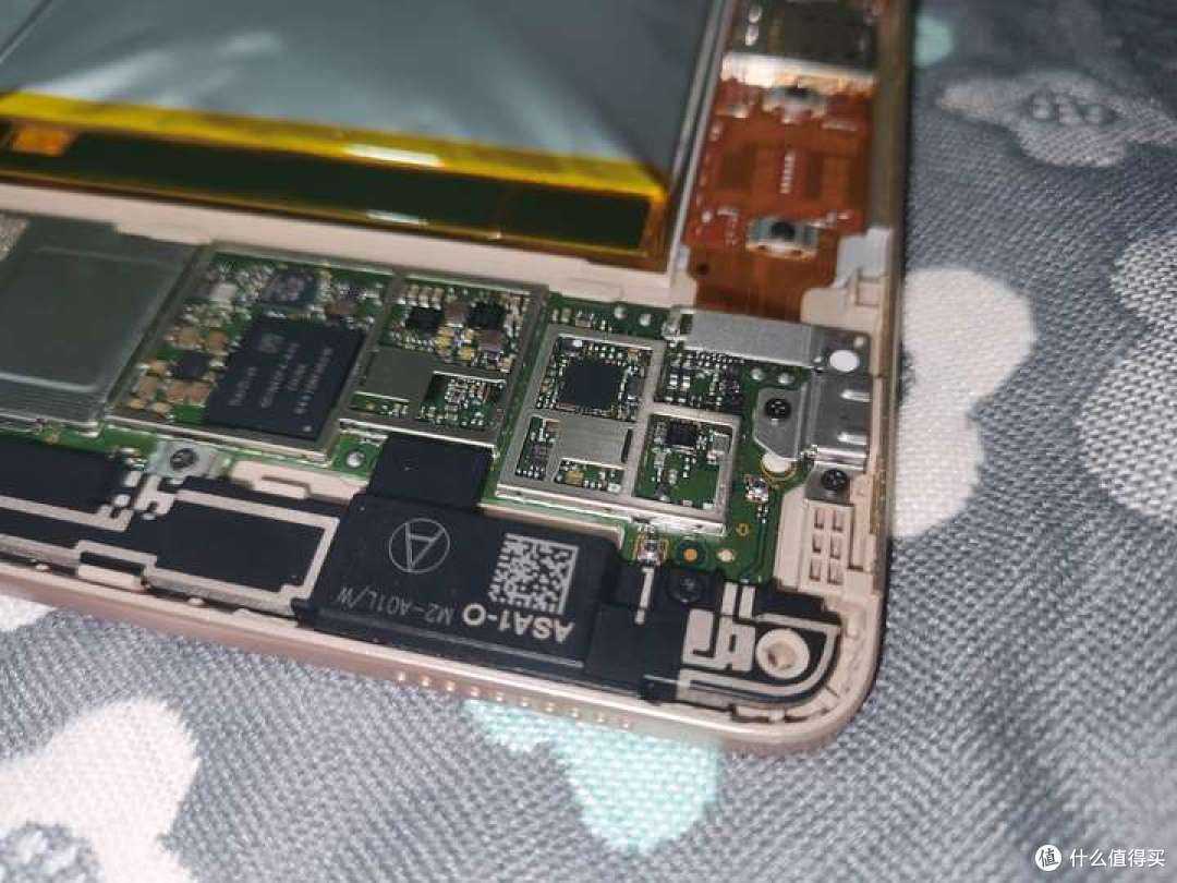 华为NOVA2PLUS拆机芯片展示附mediapad M2 10.0国产化率对比