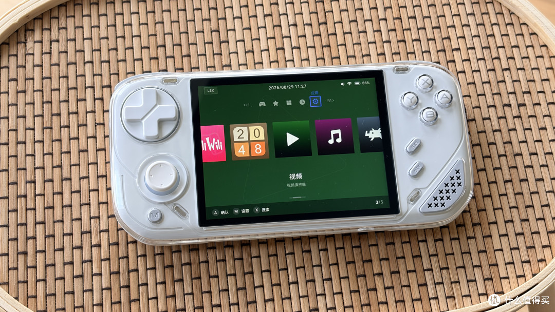 开源掌机小白入门新选择：迷你龙Pocket 1使用体验