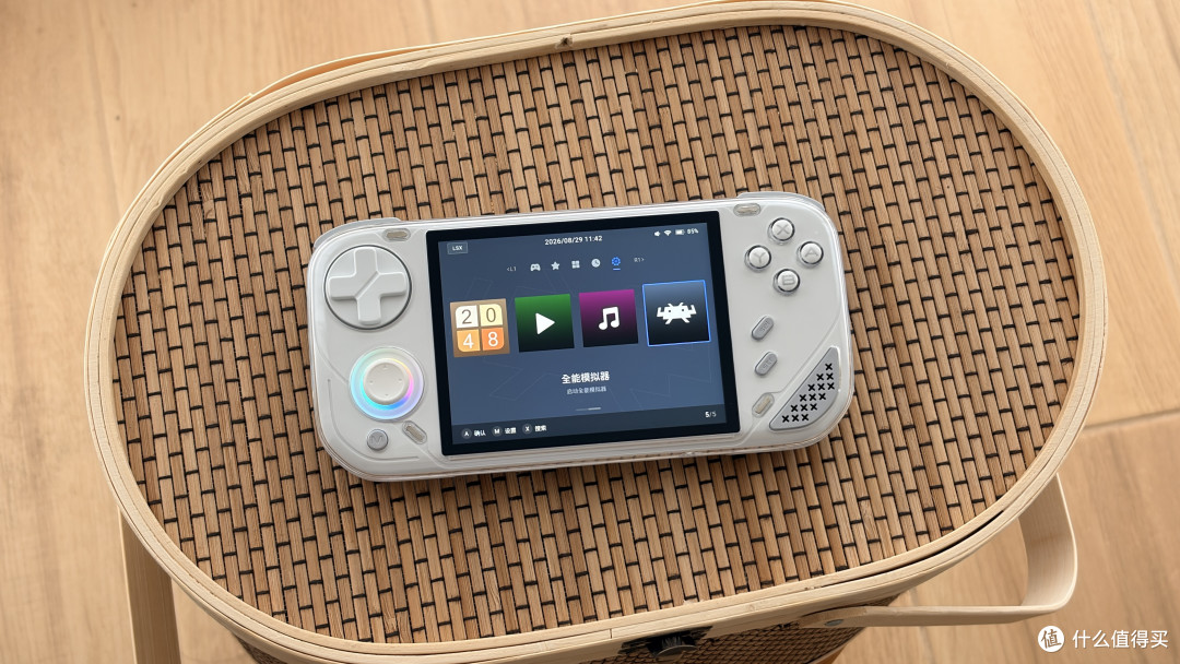 开源掌机小白入门新选择：迷你龙Pocket 1使用体验