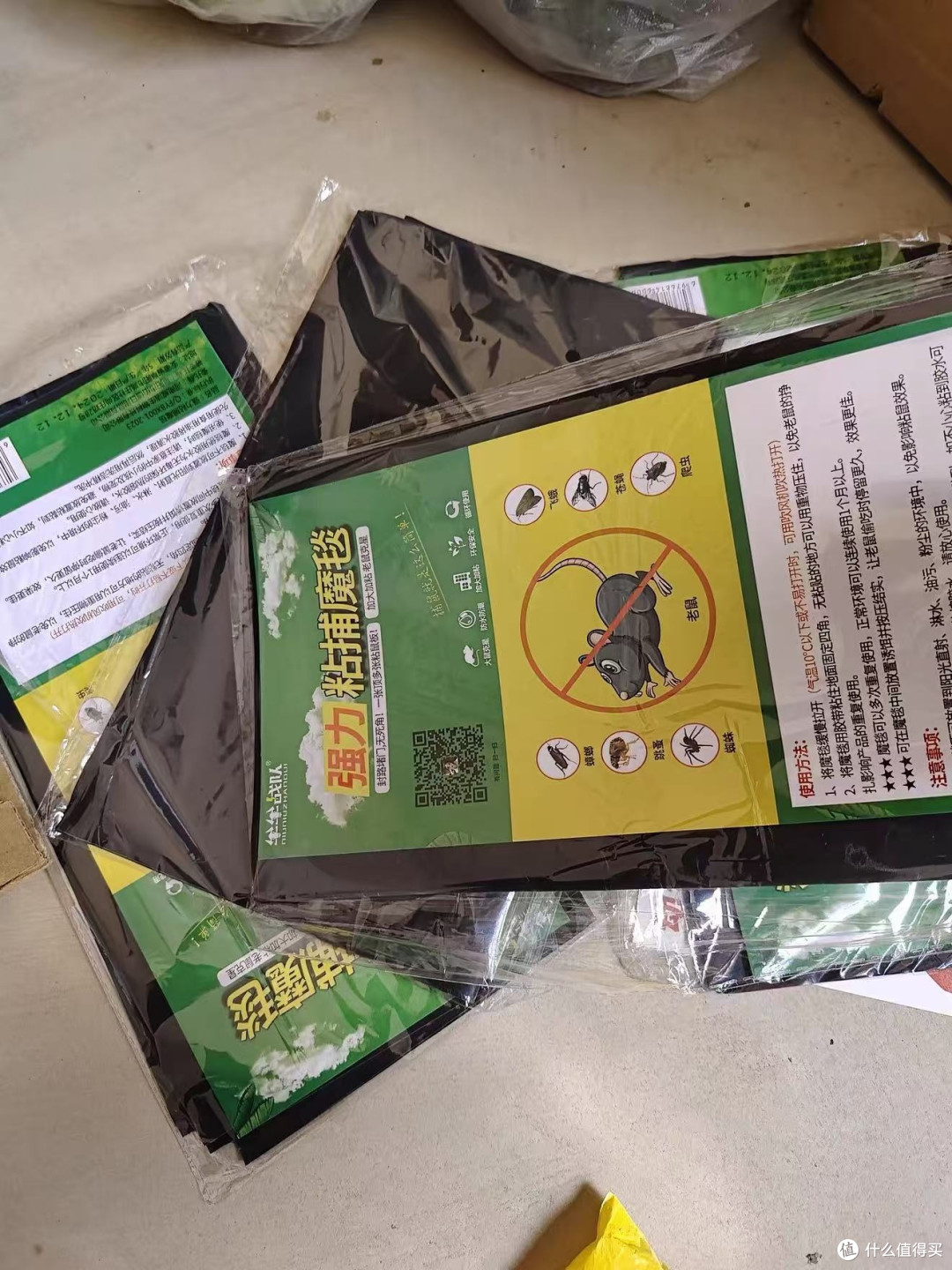 加大加粘不是噱头,这款粘鼠板的胶层真的够狠