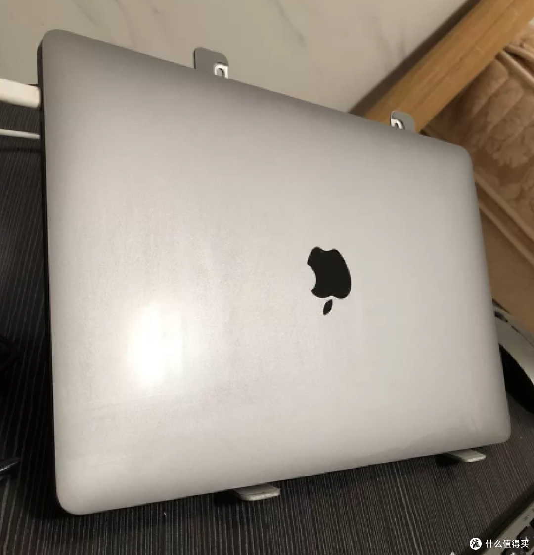 5086元MacBook Pro M2:绝版13寸现在香吗?