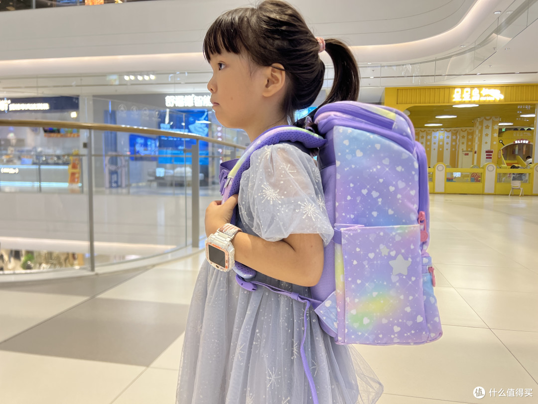 幼升小书包怎么挑?教师+二胎妈妈亲测,轻量+护脊才靠谱