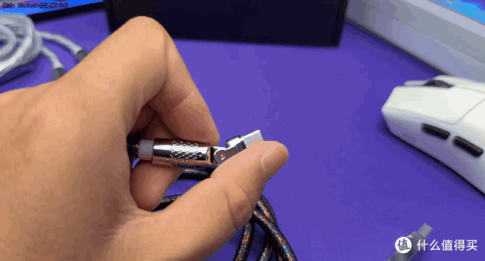 几十块的8K航插线插上就能提升桌面颜值,这钱你花不花?