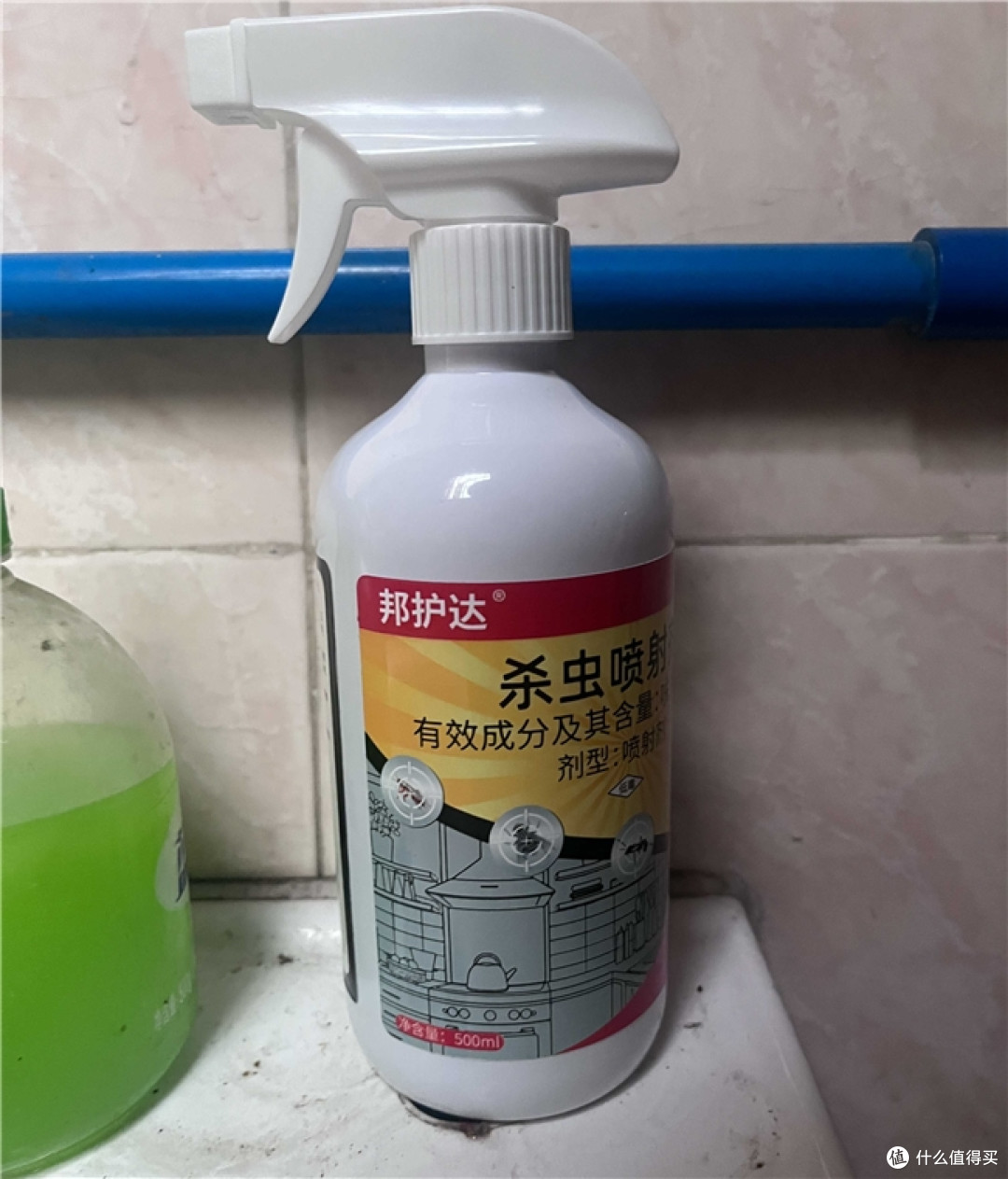 入夏墙角百脚虫乱爬太糟心?用对药才能断了根这几款灭虫药更靠谱