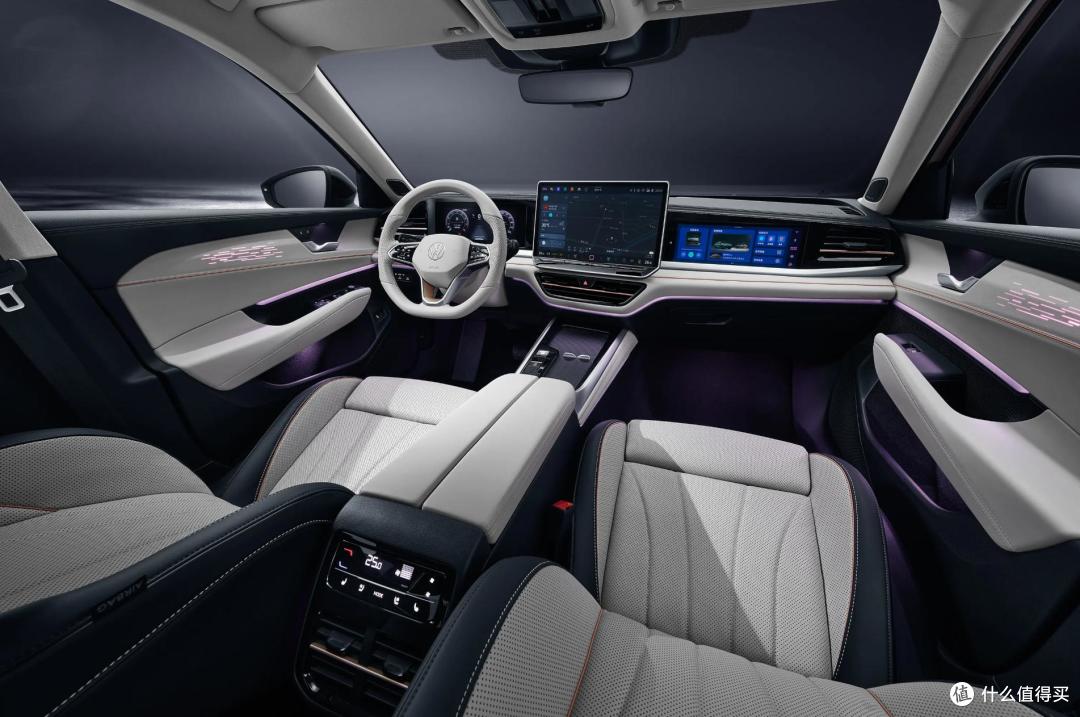 2027款帕萨特Pro上市 售13.99-20.99万 双大模型智舱