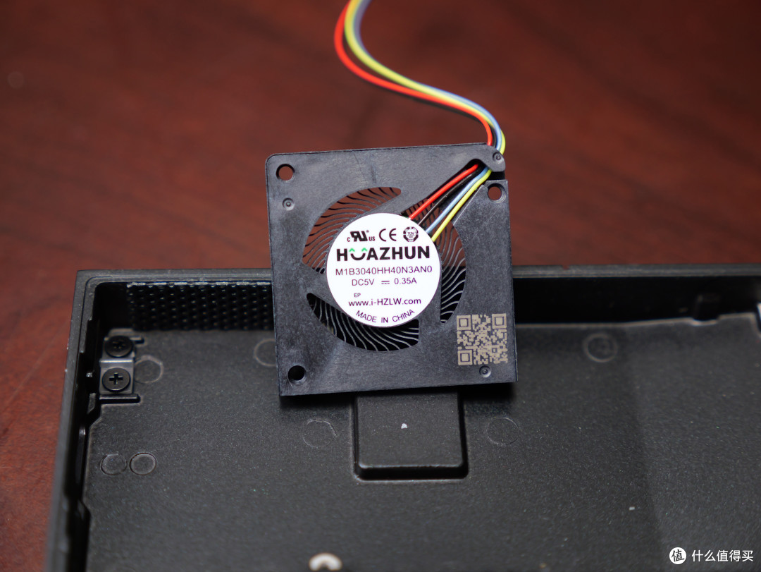 ProArt 创梦PA40SU USB4硬盘盒开箱拆解
