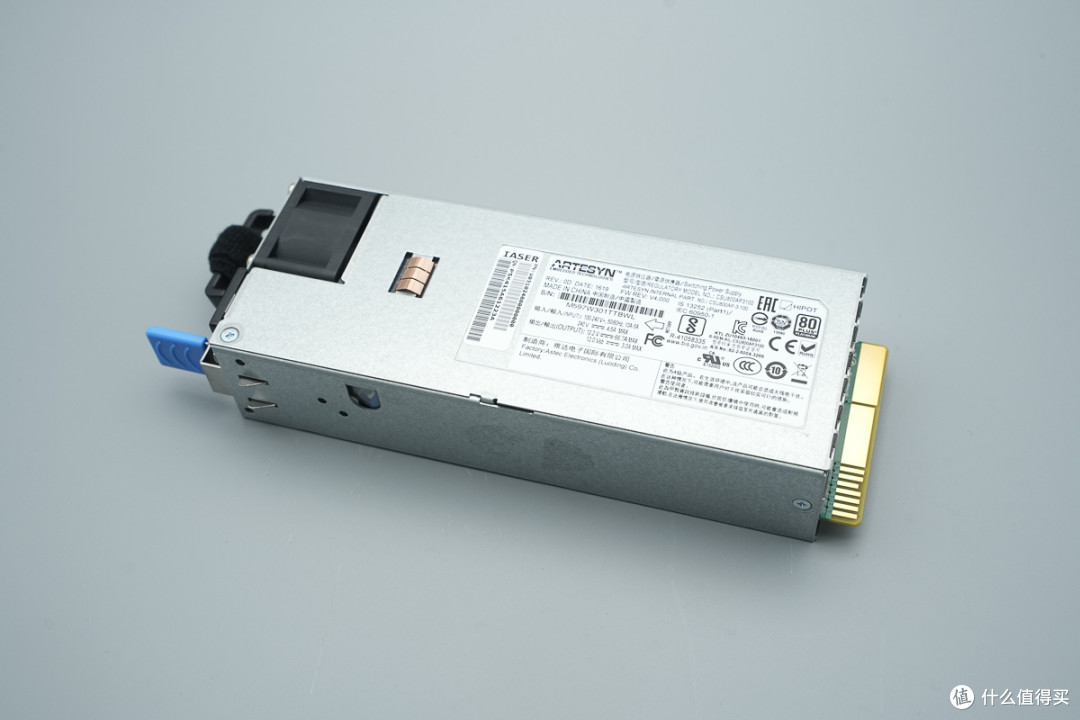 支持N+1 冗余并联,雅特生800W CRPS服务器电源拆解