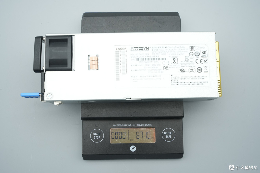支持N+1 冗余并联,雅特生800W CRPS服务器电源拆解