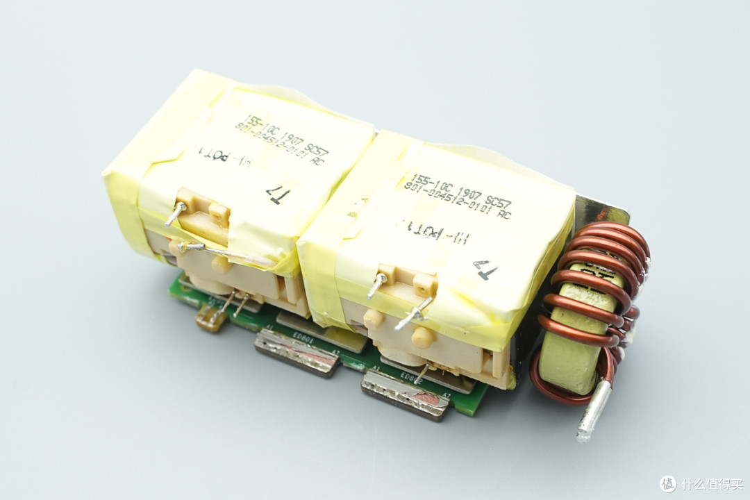 支持N+1 冗余并联,雅特生800W CRPS服务器电源拆解