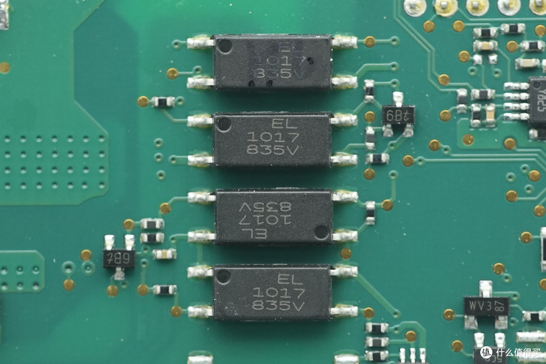 支持N+1 冗余并联,雅特生800W CRPS服务器电源拆解