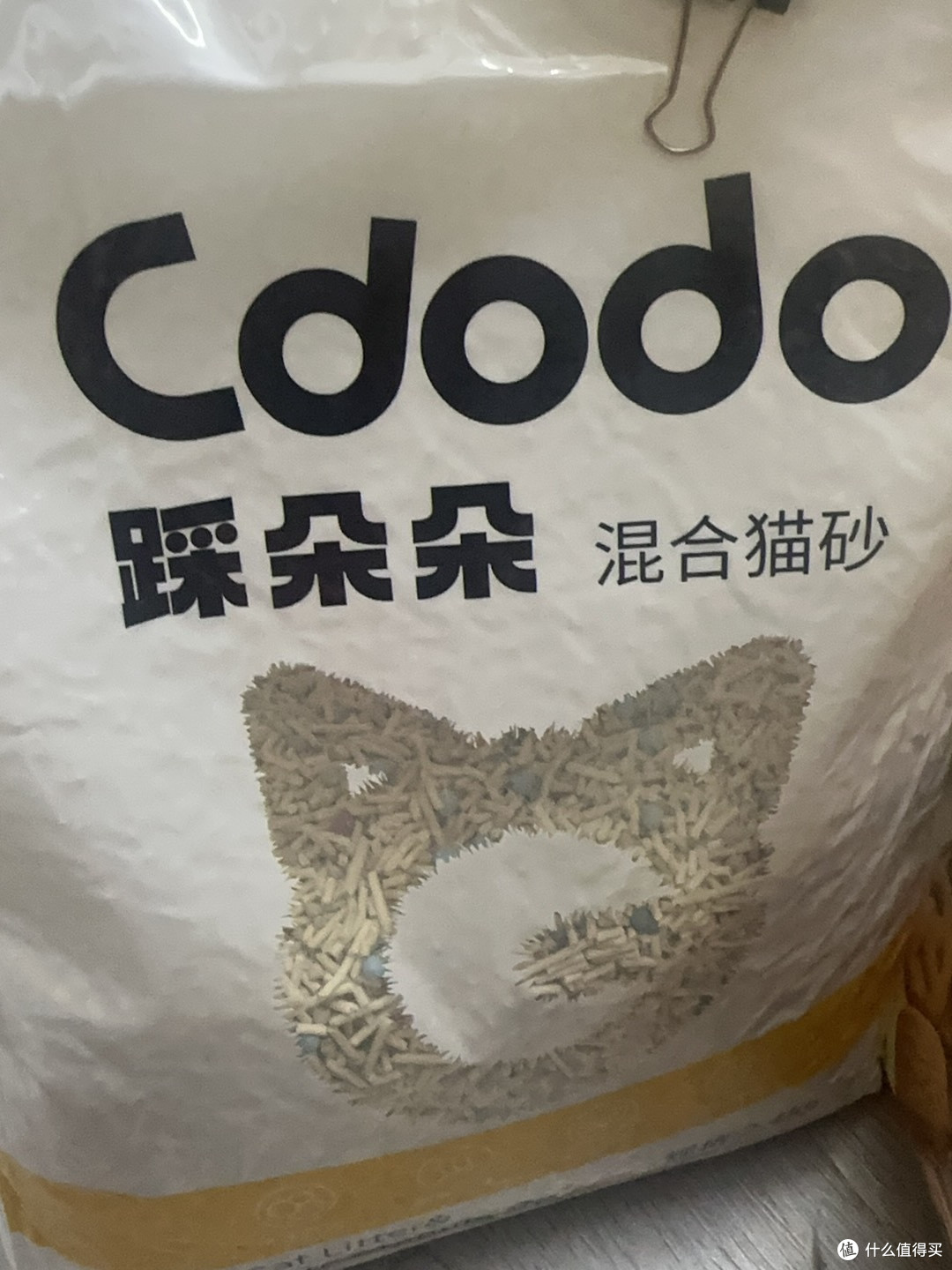 低尘除臭与防粘底性能评估
