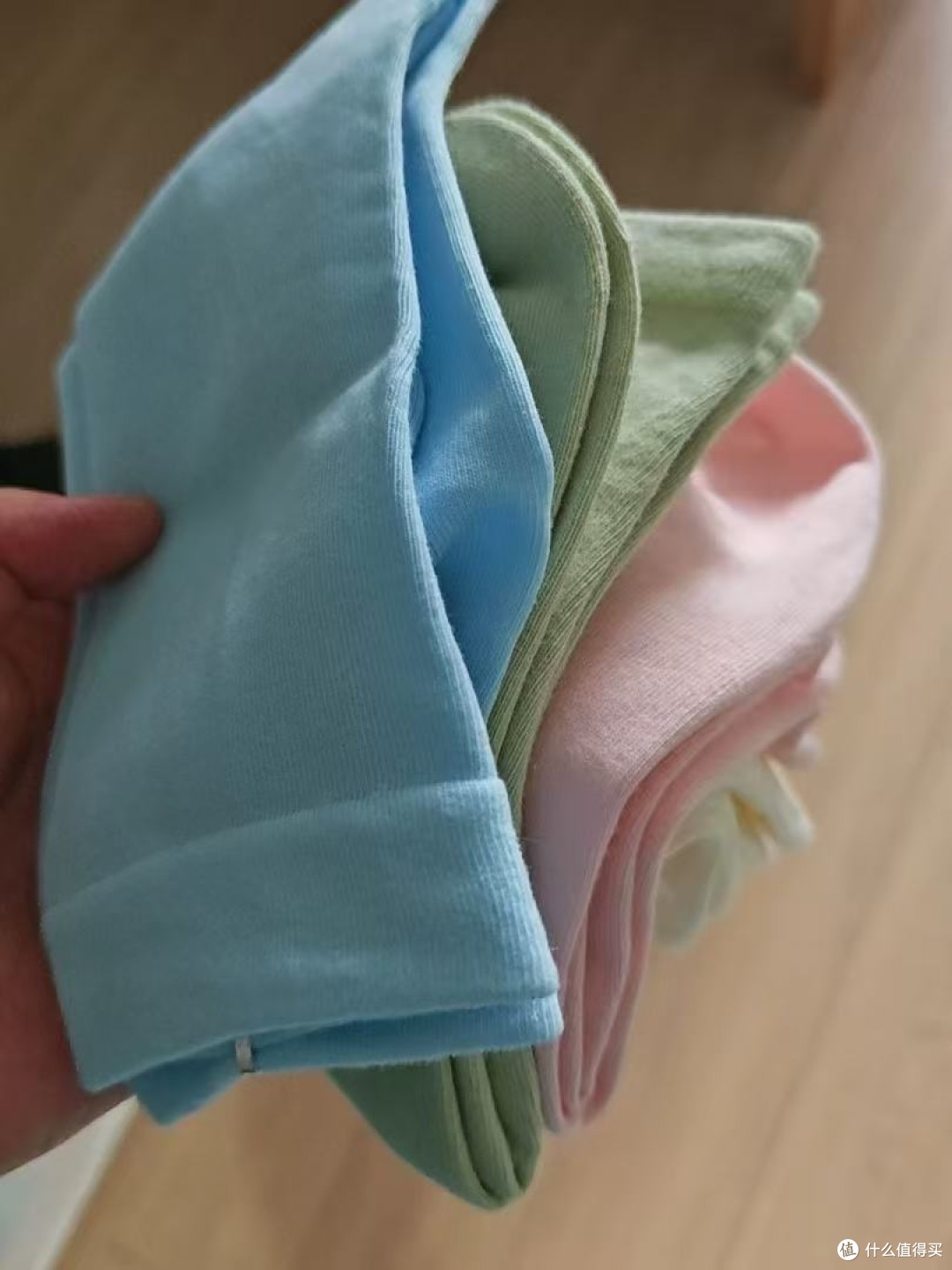 秋冬露脚踝不冻腿,时髦精都这么穿