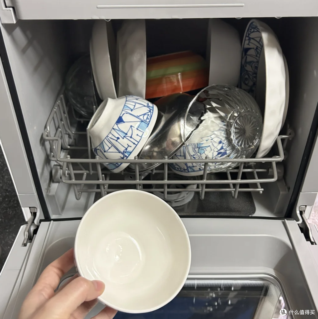洗碗机真的费水费电吗?从一场家庭争执,看洗碗机为何越来越受欢迎